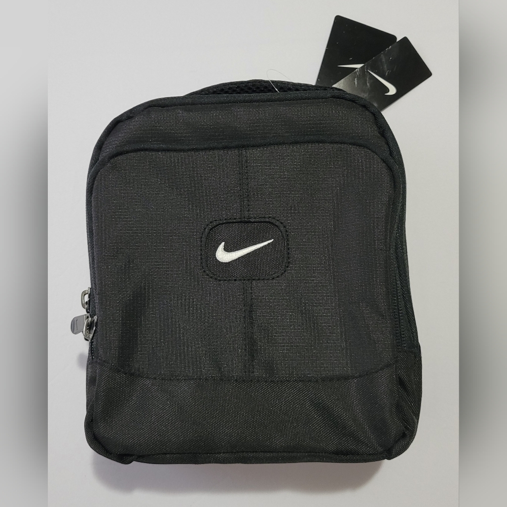 NWT Nike Solid Black Swoosh Logo Insulated Lunch Bag Box